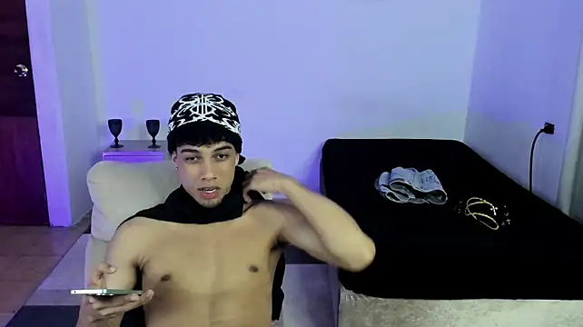 Chat +18 de Nathan_velez ao vivo