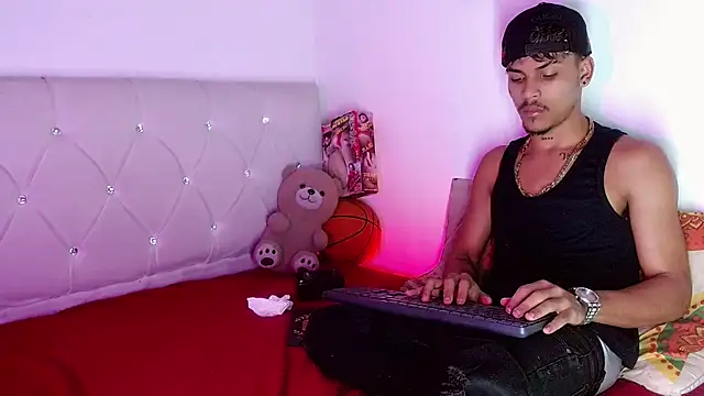 Angel_foxc13 即時 XXX 聊天