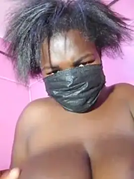 linny01 Adlı Modelin Canlı XXX Sohbeti
