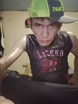 Cloud0nMycock Show in webcam