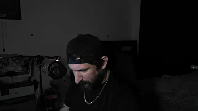 DevilPup75_ élő XXX-chatje