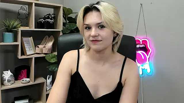 Chat +18 de SweetLilyxo ao vivo
