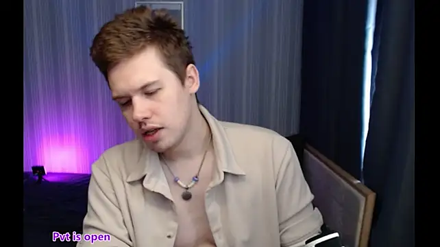 Chatroom XXX en direct de Sheldon_music