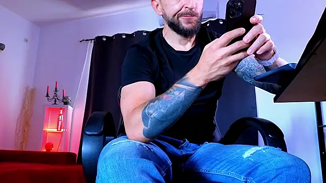 MightyAaron66 Chat XXX live
