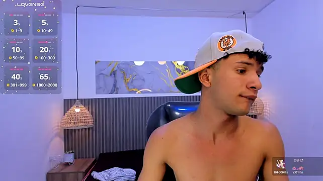Онлайн чат XXX JDWhite18