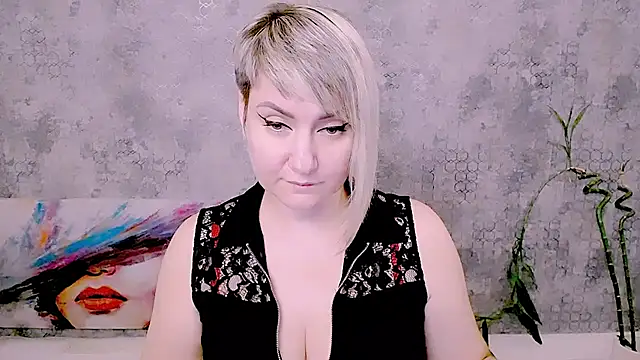 Živý XXX chat Djullia
