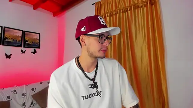 Vlad__night's Live XXX Chat