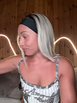 petrouchkaaa_ Chat XXX in diretta