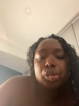 TanishaEvans Chat XXX live