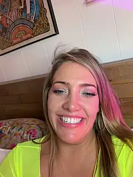hollyharmd's Live XXX Chat