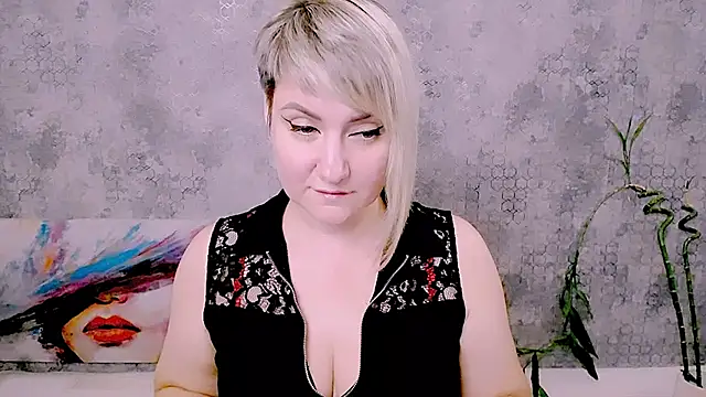 Djullia's Live XXX Chat