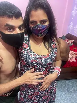 Threesomequeen – webcam-show
