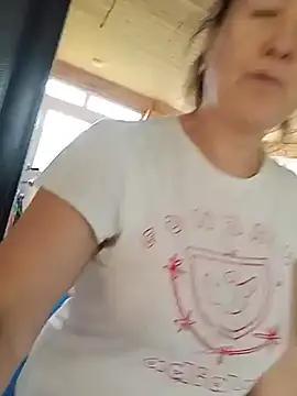 increible_della Chat XXX live