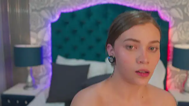 MariaMonttclair's Live XXX Chat