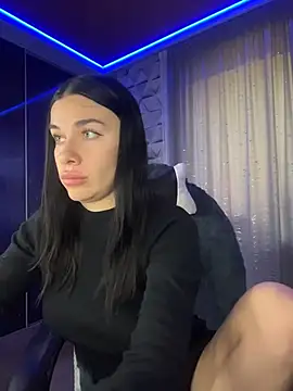 Queen_of_pain Adlı Modelin Canlı XXX Sohbeti
