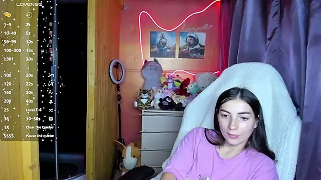 Fiery_Brunette_'s Live XXX Chat