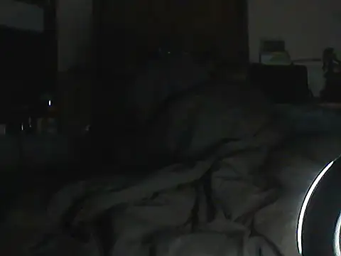 CR3M3_FIR3's Live XXX Chat