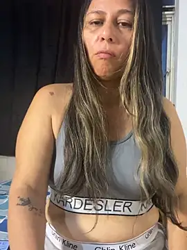 Chatroom XXX en direct de _violeta_99