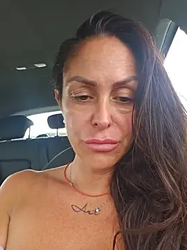 Chat +18 de AmandaArt ao vivo