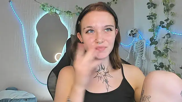 Elastikisss' Live XXX Chat