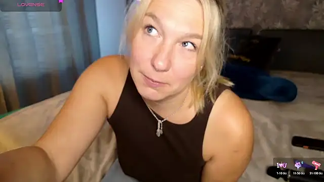 Happymaus élő XXX-chatje