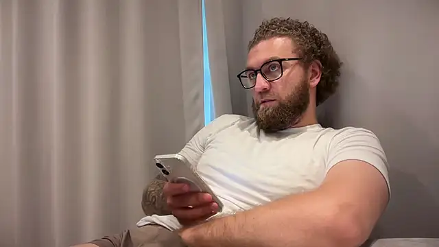 Czat XXX na żywo – Bear_bear_