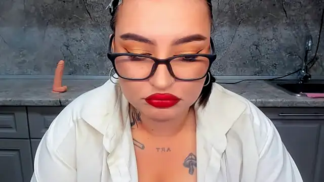 NikkiSummer's Live XXX Chat