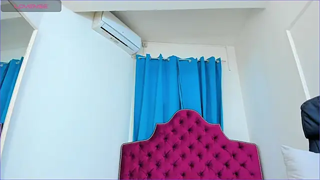 ninnadee's Live XXX Chat