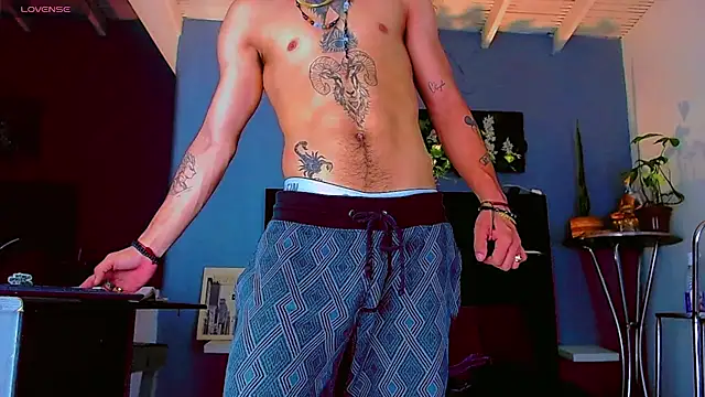 HannibalLester Chat XXX live
