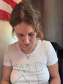 LillyFlowerson live XXX chat