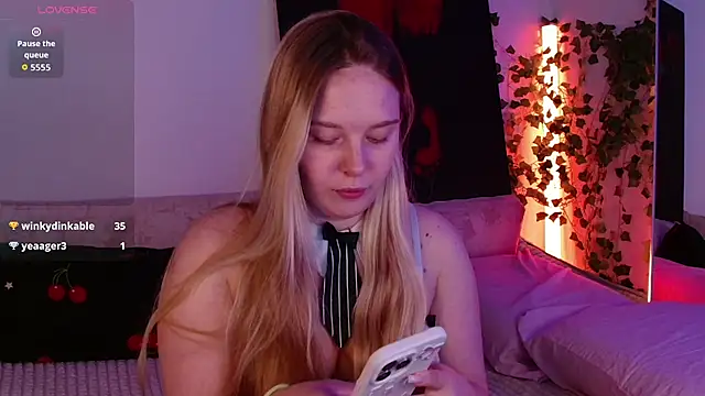 rubyeverly XXX чат на живо