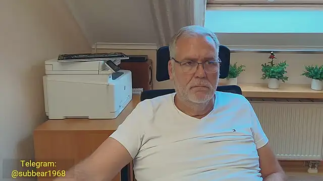 subbear1968 Live XXX Chat