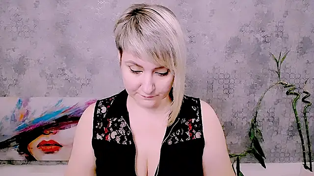 Chatroom XXX en direct de Djullia