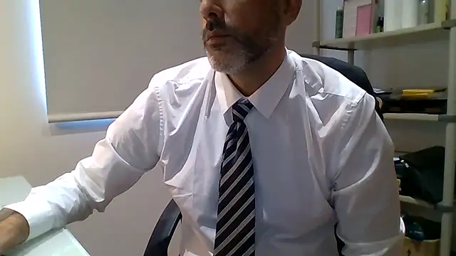 XXX chat uživo modela 66MA69