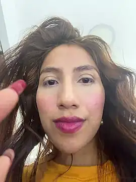 naomiii__ – Naživo XXX chat