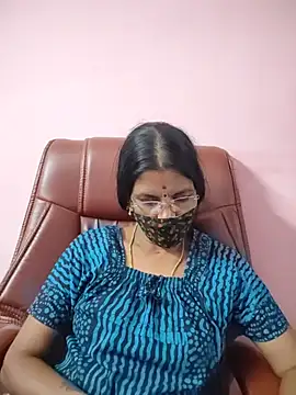 tamil_peenqueen Adlı Modelin Canlı XXX Sohbeti
