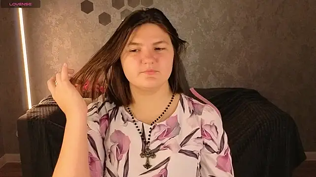Kitty_Liikk Chat XXX in diretta