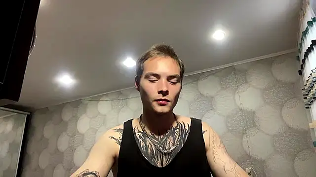 Chat +18 de ErnestTarlet ao vivo