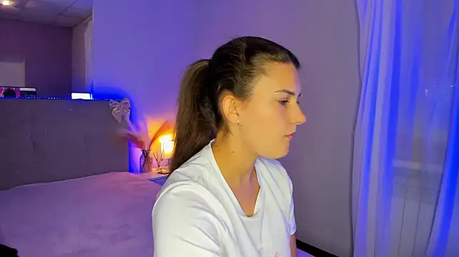 Laura_Leee Chat XXX live