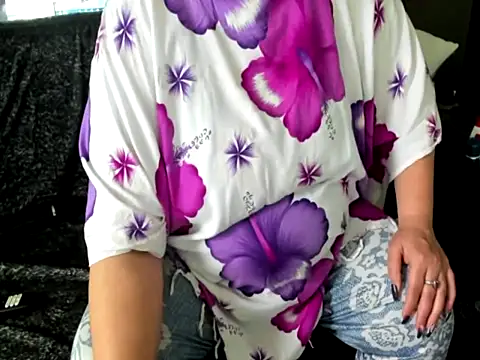 HerrinTina Adlı Modelin Canlı XXX Sohbeti