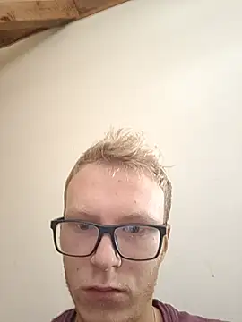 Chat +18 de Adixonek ao vivo
