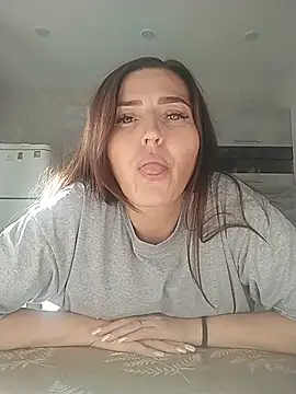 Chat +18 de SweetyMommy77 ao vivo