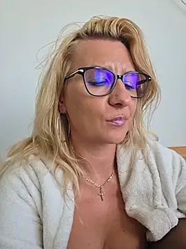 Czat XXX na żywo – KaylinJan