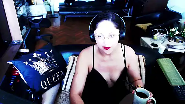 Imperatriza élő XXX-chatje