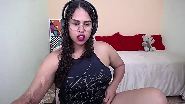 Candyhot_sex Adlı Modelin Canlı XXX Sohbeti
