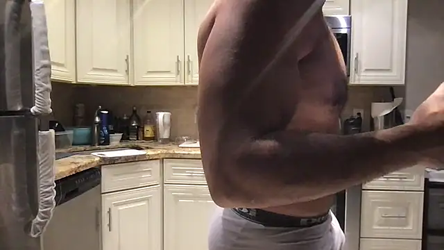 צ'אט XXX בשידור חי של BigGuyMuscle