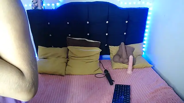 Chat +18 de Candy_chloee ao vivo