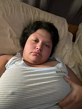 צ'אט XXX בשידור חי של plussizemama