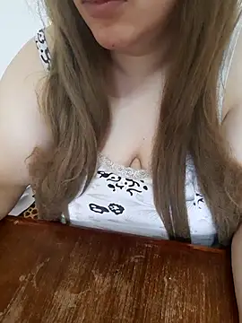 Madam_bezzzoul Adlı Modelin Canlı XXX Sohbeti