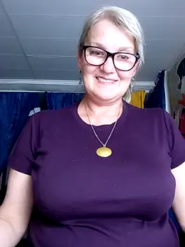 irinamaux's Live XXX Chat
